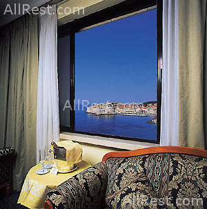 Excelsior Hotel 11